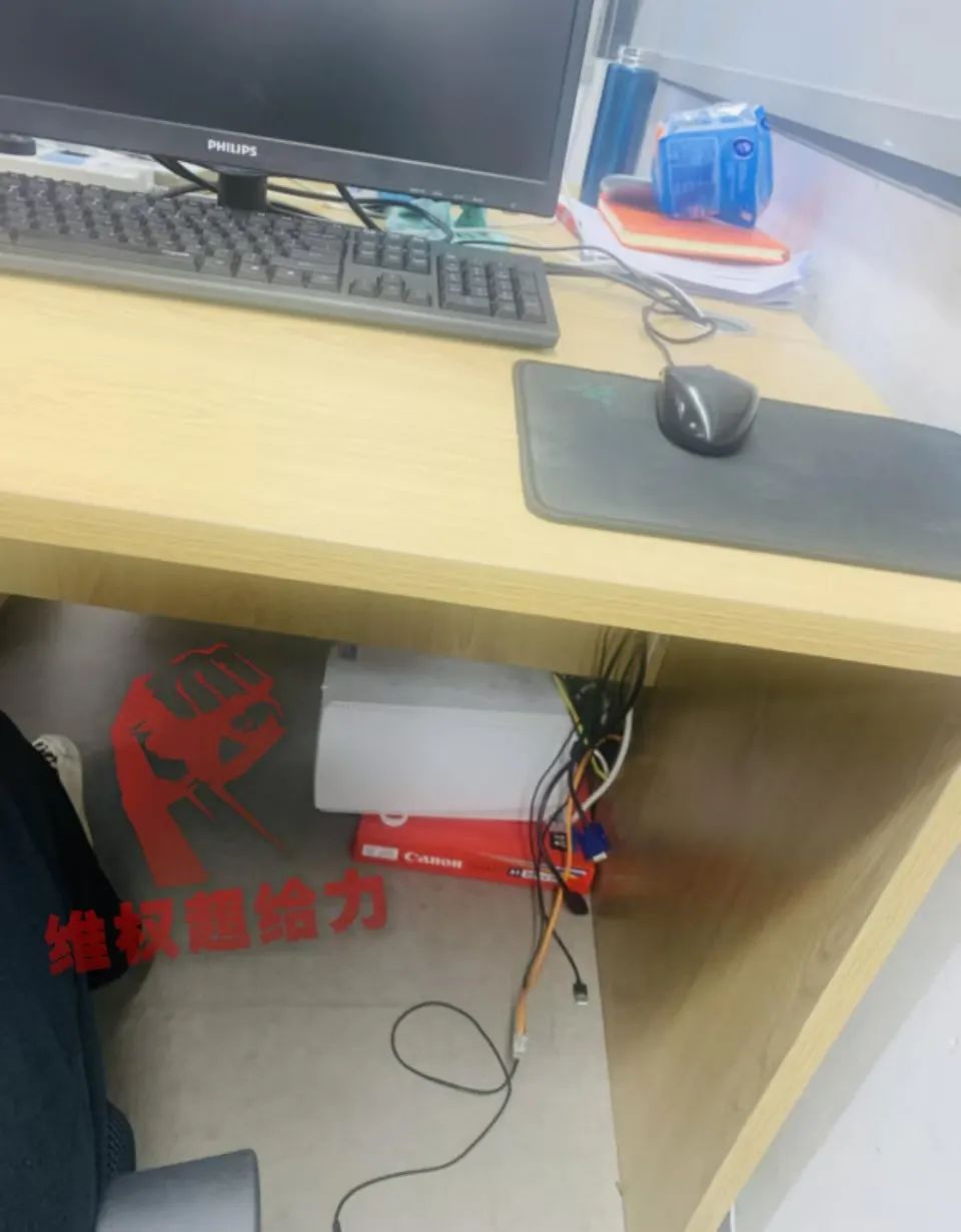 DƬ